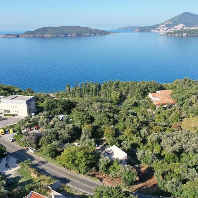 Zauzima povrsinu od 670m2 