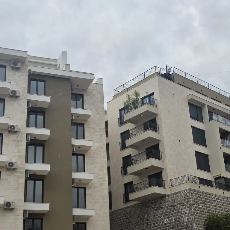 Spoljasnji izgled zgrade Spoljasnji izgled zgrade