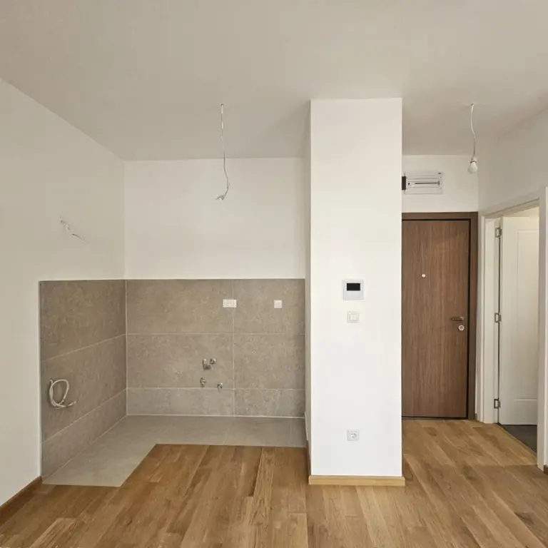 Kuhinja sa trpezarijom