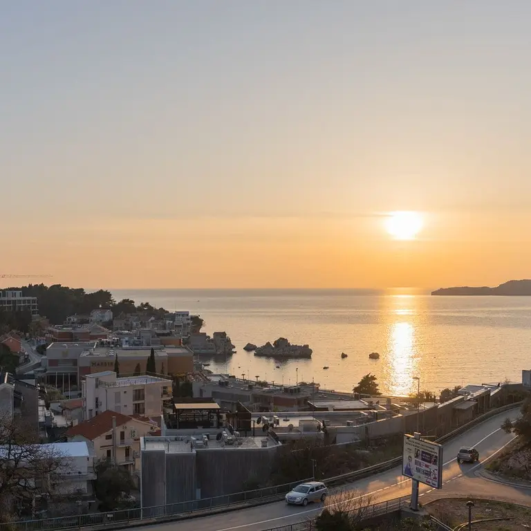 Stan posjeduje panoramski pogeld na more