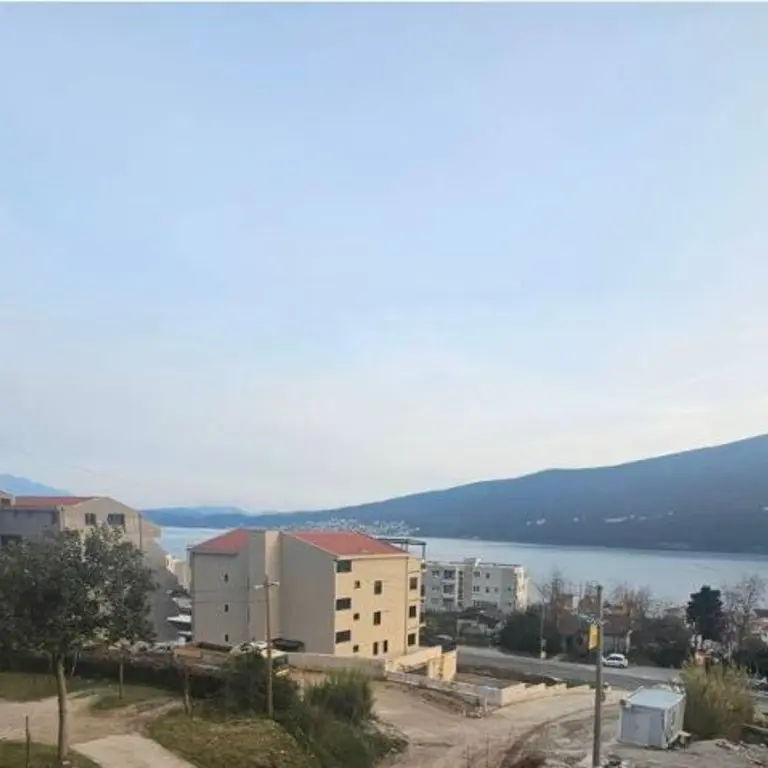 Stan posjeduje trajan pogled na more