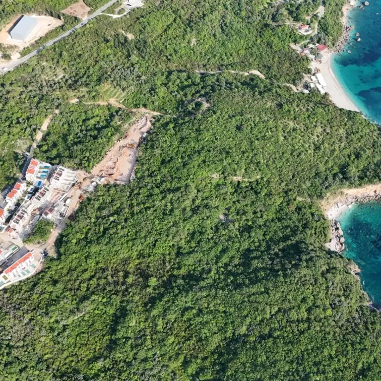 Zauzima povrsinu od 957m2