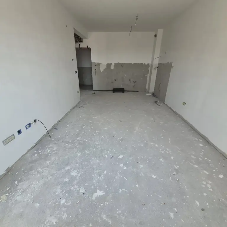 Dnevni boravak sa kuhinjom i trpezarijom
