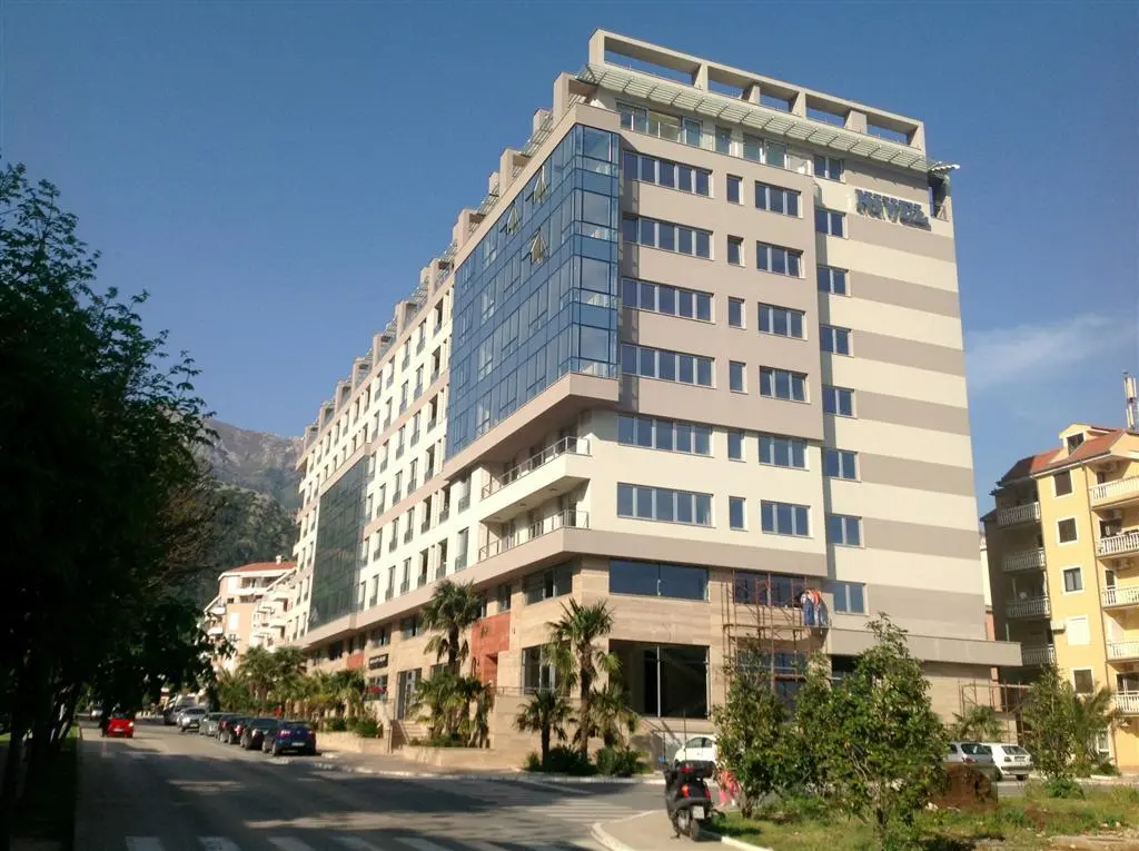 Zgrada u kojoj se stan nalazi Zgrada u kojoj se stan nalazi