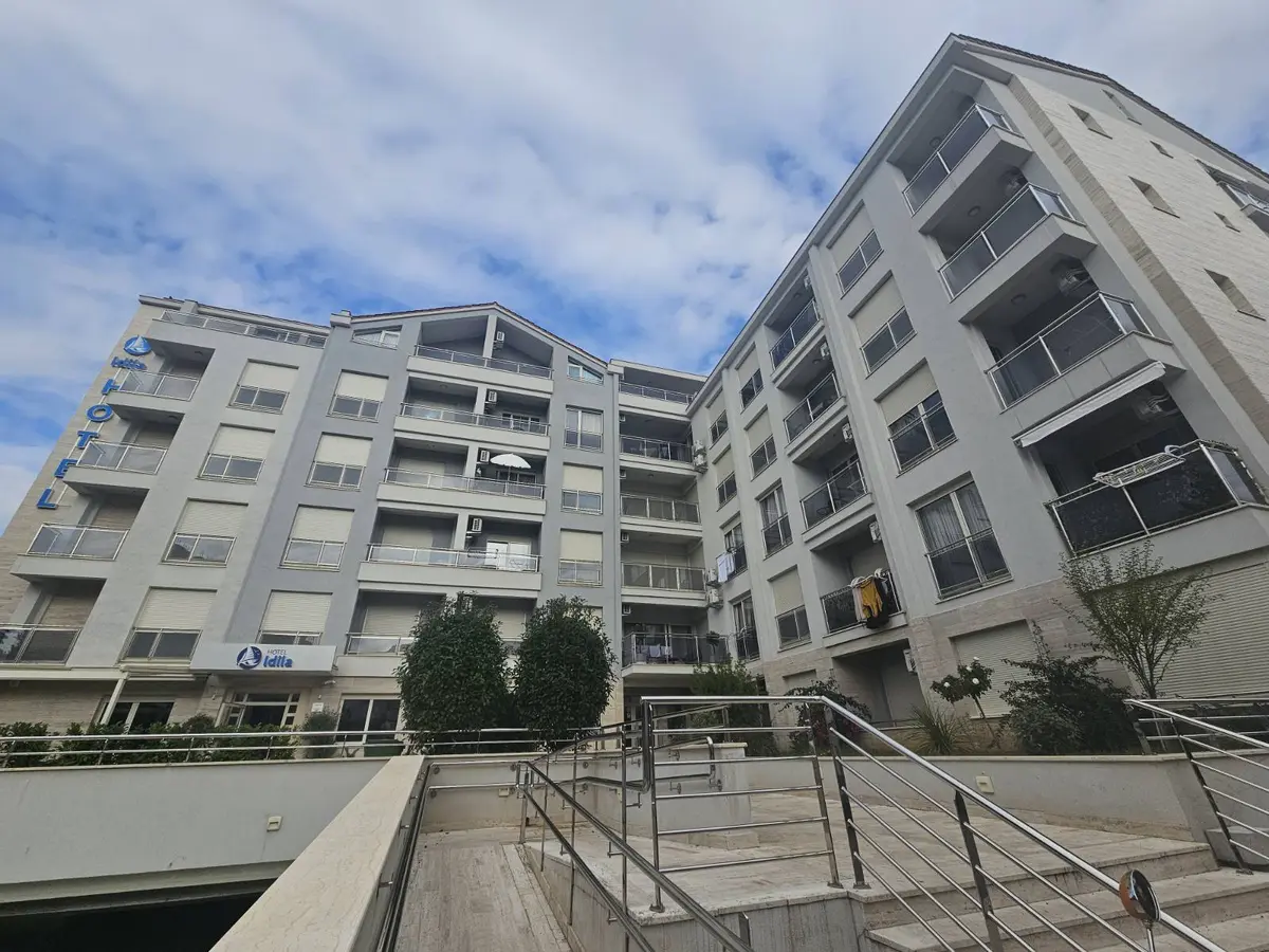 Zgrada u kojoj se stan nalazi