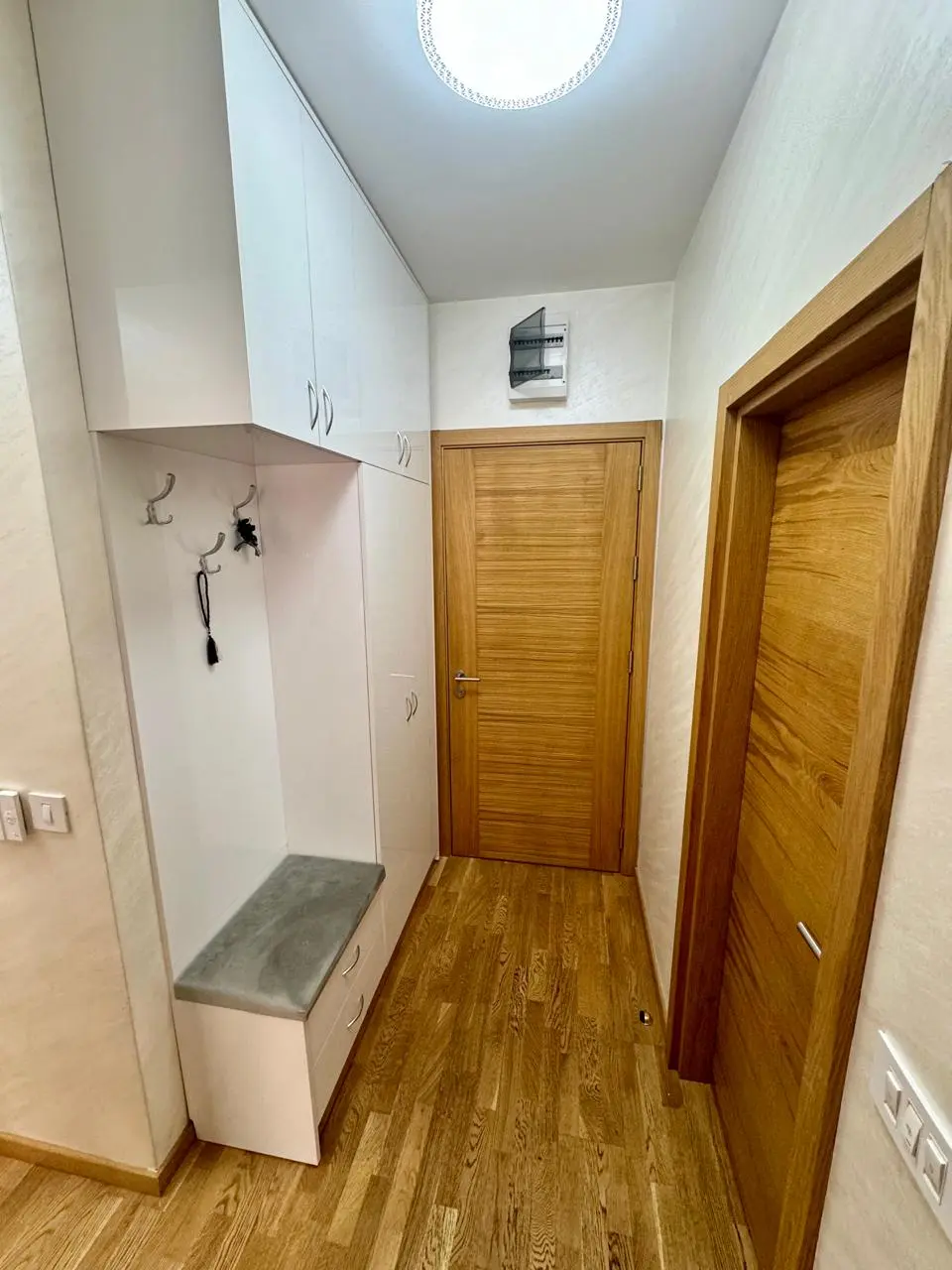 Hodnik i ulaz u stan