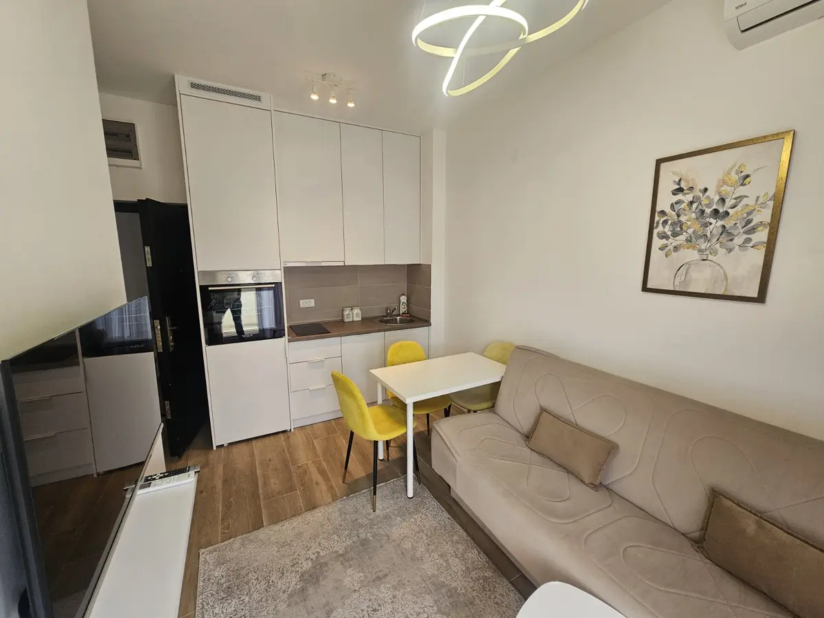 Dnevni boravak posmatrano sa terase