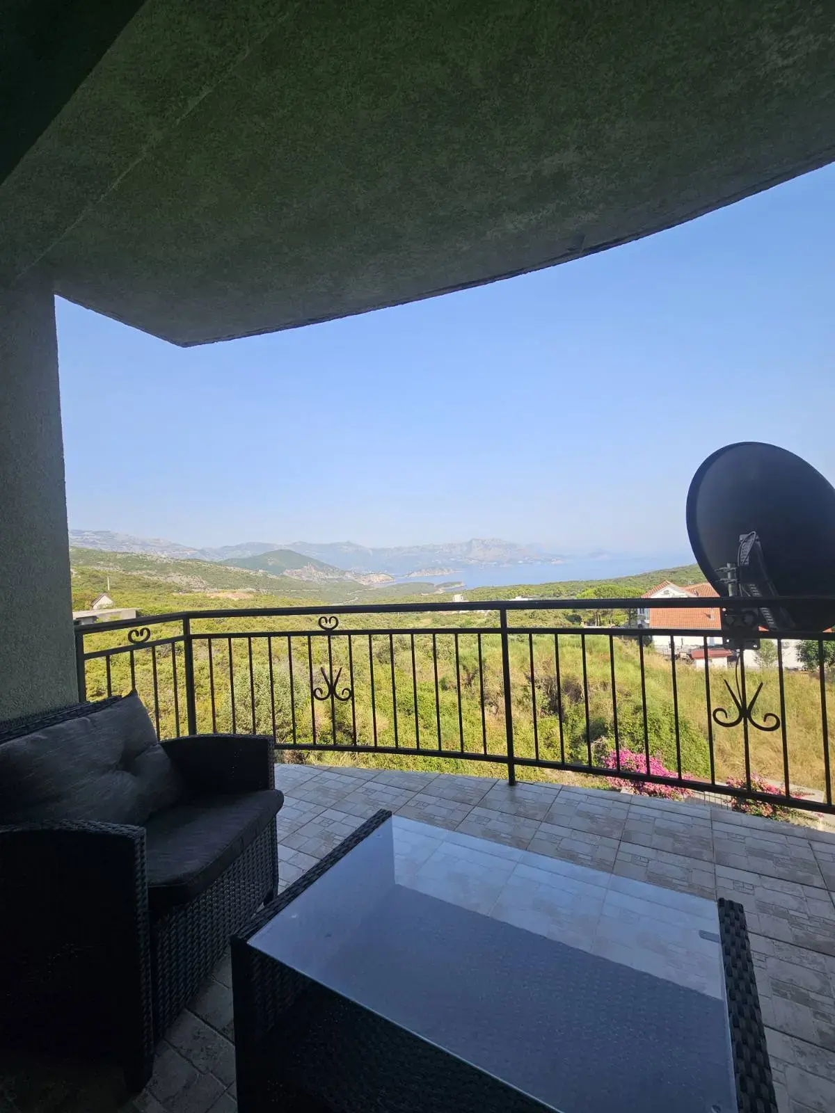 Stan posjeduje  pogled na more  