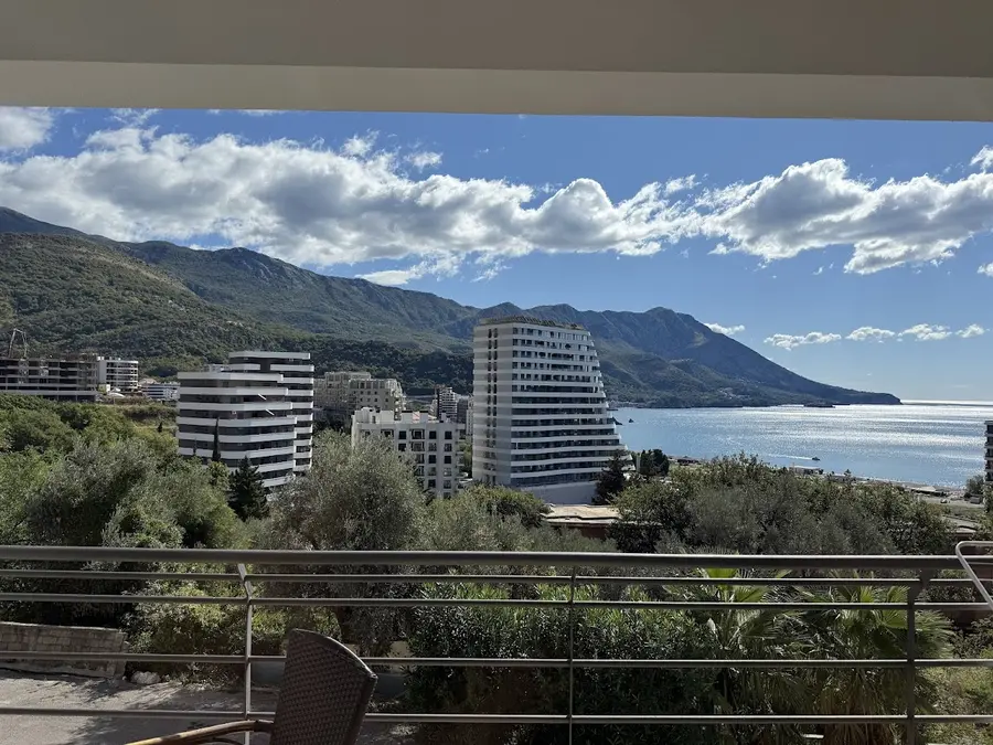 Stan posjeduje pogled na more